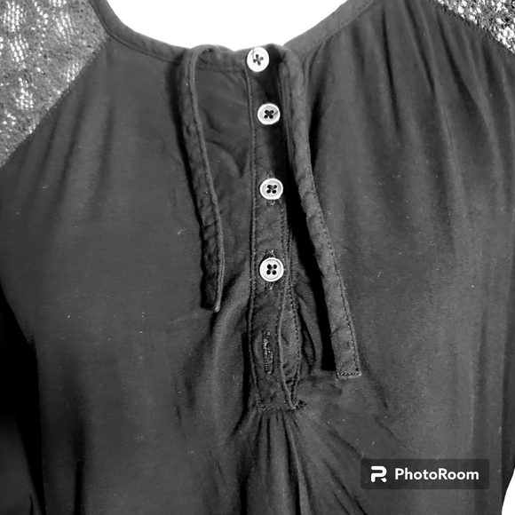 Harley Davidson womens flowy Embroidered black 3/4 sleeve button top size small - Picture 4 of 8